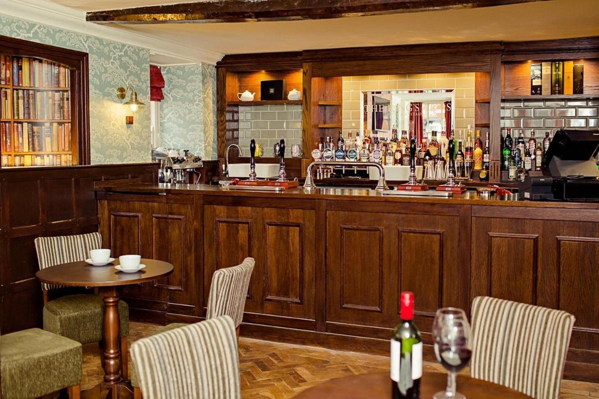 Kings Arms Hotel Bicester Eksteriør bilde