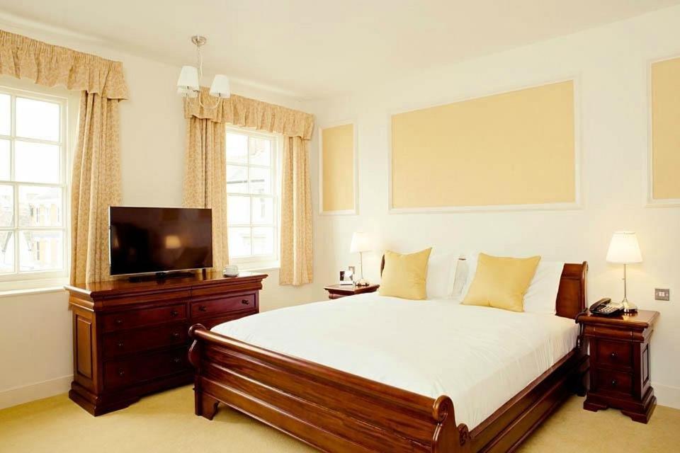 Kings Arms Hotel Bicester Eksteriør bilde