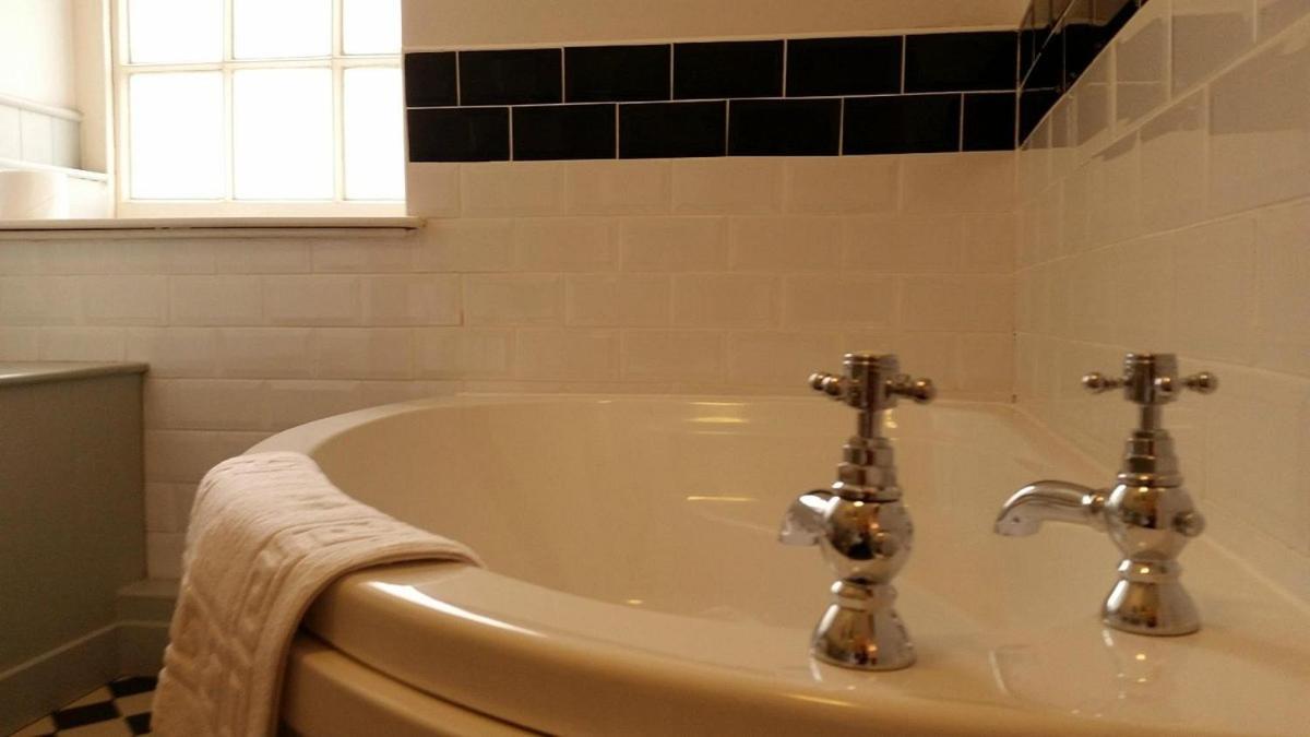 Kings Arms Hotel Bicester Eksteriør bilde
